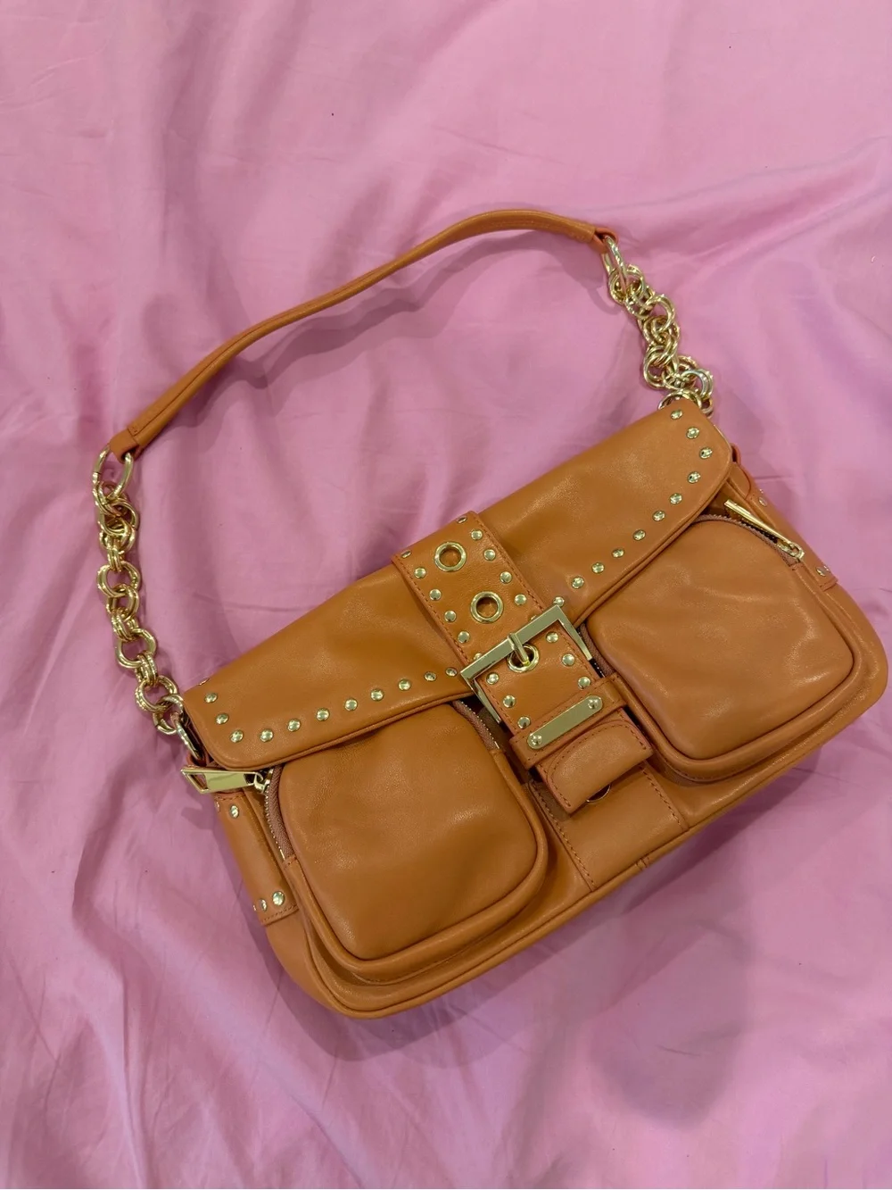 JEFFEREY CAMBELL PEACH Women’s Stud-Accent Tan Shoulder Bag with Gold Hardware